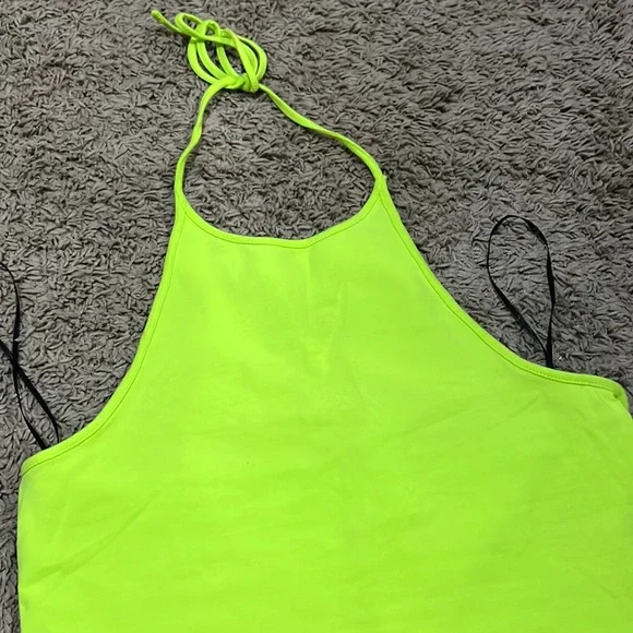 H&M Halter top bundle ! Never worn - Picture 3 of 4